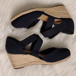 💕Navy Espadrille Wedge Sandals (7.5 W)
